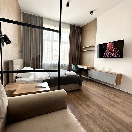 Romantic Apartments - In The Center Of Lviv , King-Size Bed Exterior photo